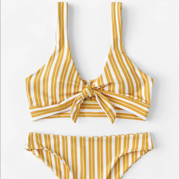 ‫Random Striped Knot Front Bikini Set - Picture 3 of 5